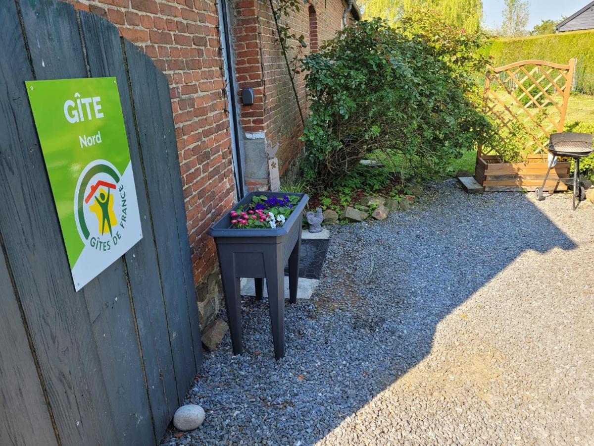 Studio Bienvenue Du Cote De Chez Nous Avec Jardin Privatif Wignehies ภายนอก รูปภาพ